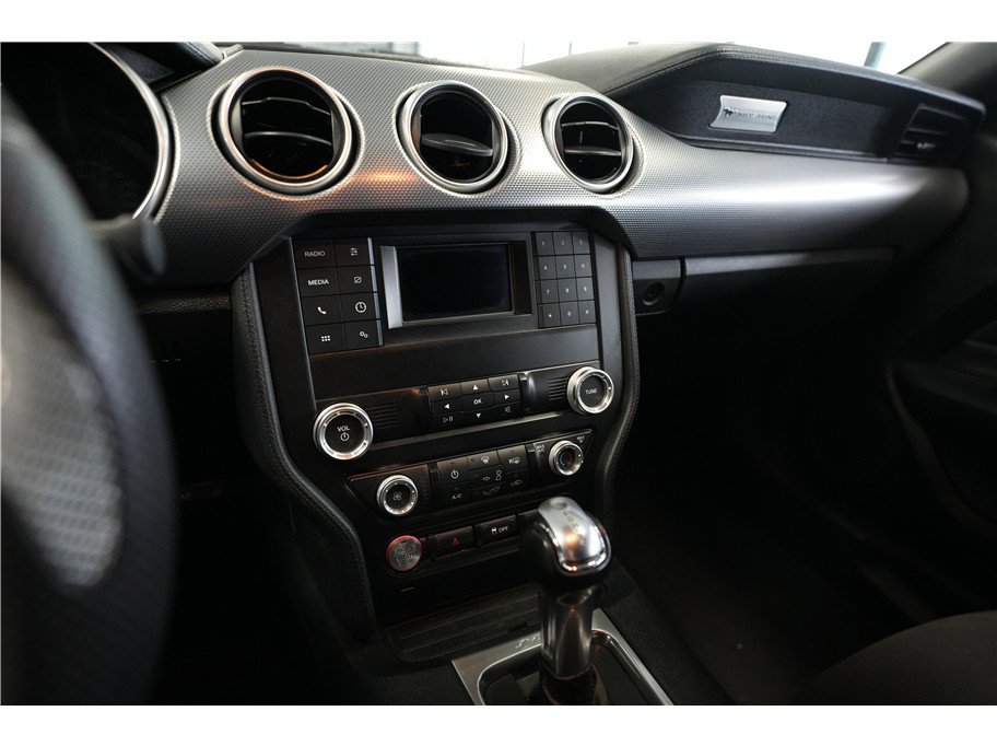 Used 2021 Ford Mustang GT w/ Black Accent Package RWD image 17