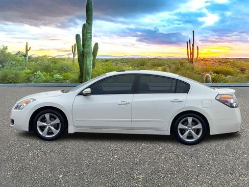 Used 2008 Nissan Altima 3.5 SE w/ Technology Pkg image 3