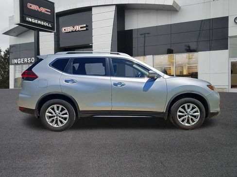 Used 2018 Nissan Rogue SV AWD/4WD image 23