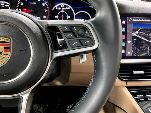 Used 2023 Porsche Cayenne image 23