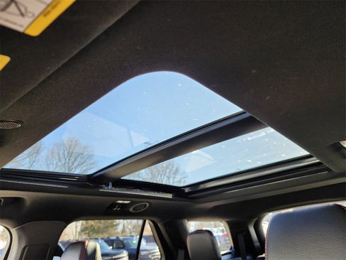 Certified 2022 Ford Explorer ST-Line w/ Class IV Trailer Tow Package image 22