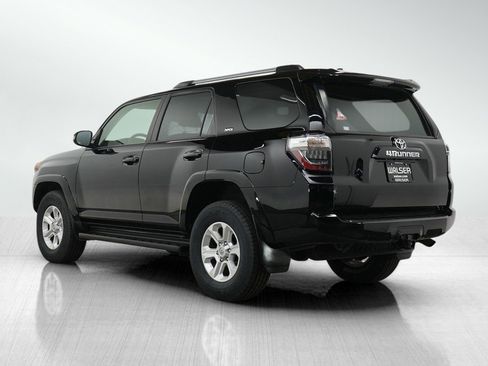 Used 2024 Toyota 4Runner SR5 Premium image 5