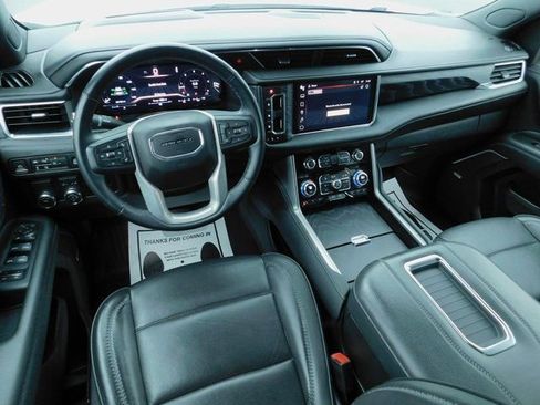 Used 2023 GMC Yukon Denali RWD image 14