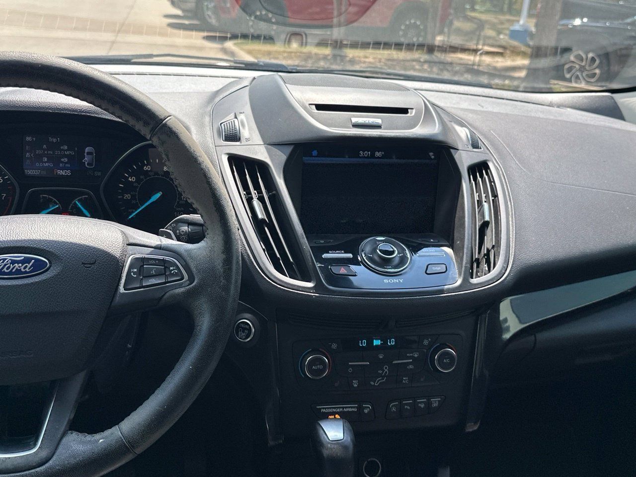 Used 2017 Ford Escape Titanium w/ Equipment Group 301A FWD image 17