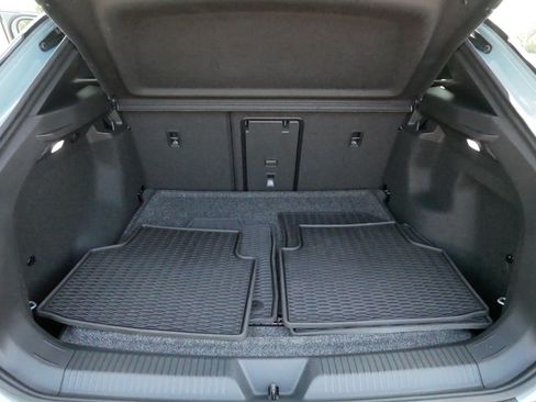 Certified 2025 Volkswagen ID.4 Pro S Plus AWD/4WD image 20