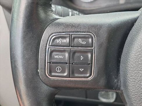 Used 2018 Jeep Wrangler Unlimited Sport AWD/4WD image 11