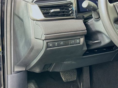 Certified 2025 Toyota Camry LE FWD image 10