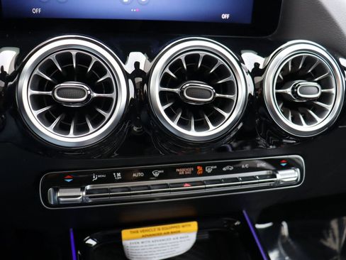 New 2025 Mercedes-Benz GLA 250 image 45