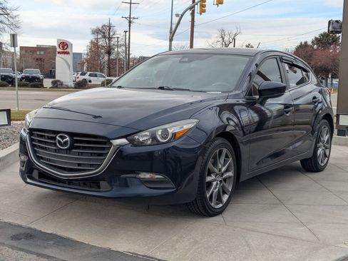 Used 2018 MAZDA MAZDA3 Touring image 9