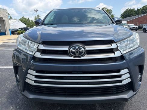 Used 2019 Toyota Highlander XLE AWD/4WD image 7