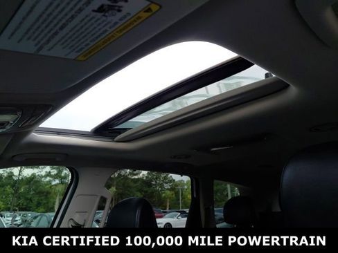 Certified 2024 Kia Telluride EX w/ EX Captain's Chair Package FWD image 26