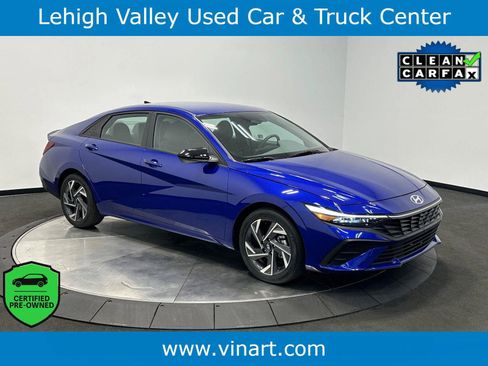Certified 2025 Hyundai Elantra Sport FWD image 1