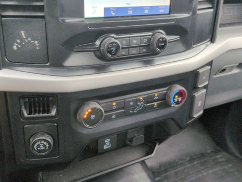 Certified 2022 Ford F150 XL w/ Equipment Group 101A High RWD image 25