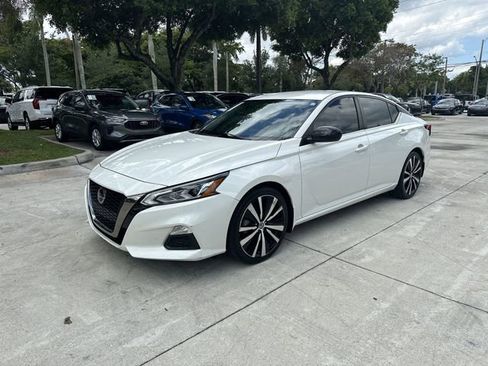 Used 2021 Nissan Altima 2.5 SR FWD image 17