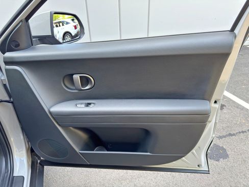 Used 2025 Hyundai Ioniq 5 SE image 40