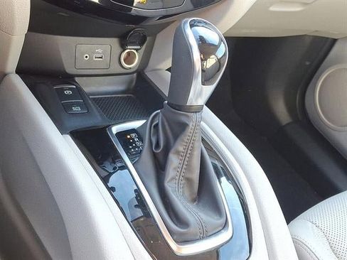 Used 2022 Nissan Rogue Sport SL image 14