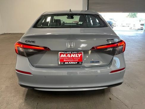 Used 2026 Honda Civic Sport Touring image 4