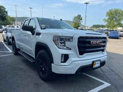Used 2019 GMC Sierra 1500 Elevation w/ Elevation Value Package AWD/4WD image 6