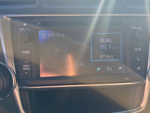 Used 2013 Toyota Highlander Plus image 13