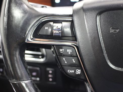 Used 2019 Lincoln Navigator L Reserve w/ Cargo Package AWD/4WD image 11