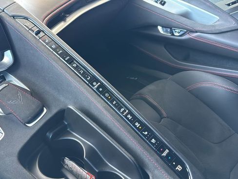 Used 2024 Chevrolet Corvette Stingray w/ Z51 Performance Package image 27