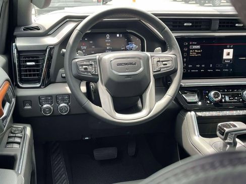 Certified 2023 GMC Sierra 1500 Denali w/ Denali Reserve Package AWD/4WD image 12