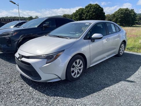 Certified 2024 Toyota Corolla LE FWD image 3