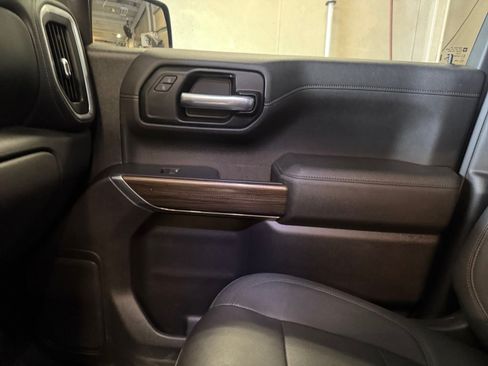 Used 2021 Chevrolet Silverado 1500 LT AWD/4WD image 35