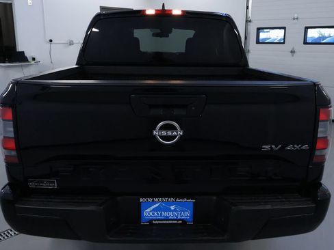 Used 2023 Nissan Frontier SV AWD/4WD image 5