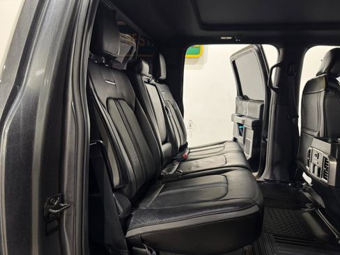 Used 2019 Ford F250 Platinum w/ Platinum Ultimate Package AWD/4WD image 15