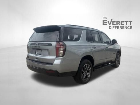 Used 2024 Chevrolet Tahoe Z71 w/ Luxury Package AWD/4WD image 7