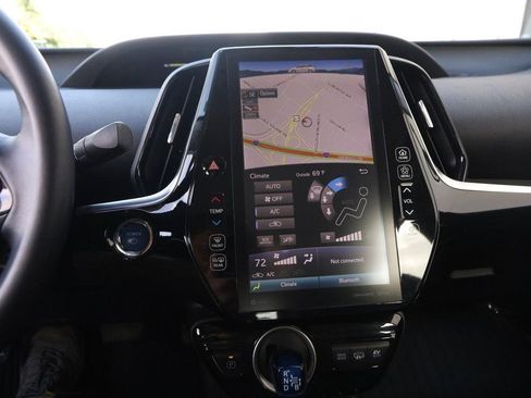 Used 2020 Toyota Prius Prime XLE FWD image 13
