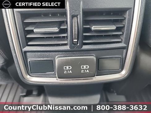 Used 2020 Subaru Forester Premium image 28