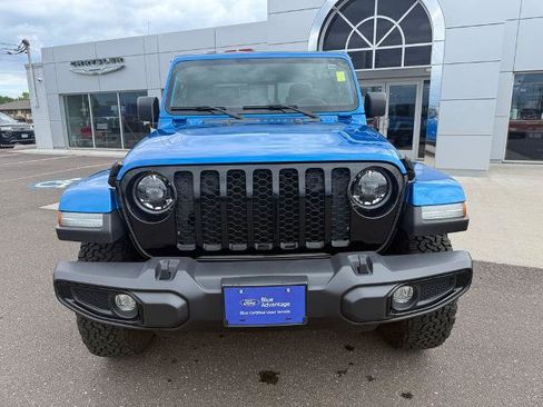 Used 2023 Jeep Gladiator Sport AWD/4WD image 2