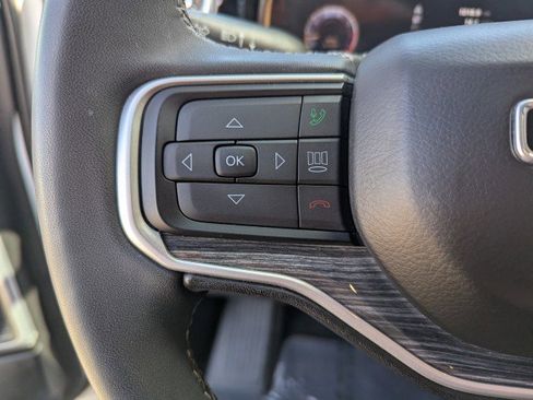 Used 2022 Jeep Wagoneer Series II w/ Premium Group I image 14