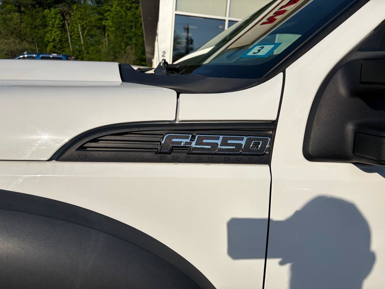 Used 2015 Ford F550 4x4 Regular Cab Super Duty image 13