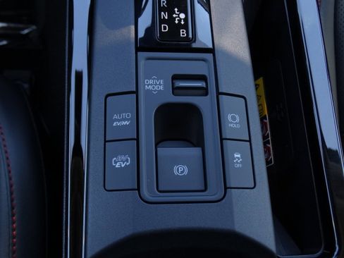 New 2026 Toyota Prius Plug-In Hybrid image 25