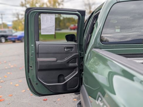 Used 2023 Nissan Frontier PRO-4X w/ Pro Convenience Package image 37