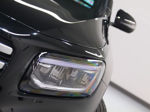 Certified 2025 Mercedes-Benz GLB 250 4MATIC image 10