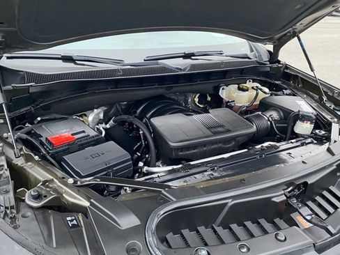 Used 2021 Chevrolet Tahoe RST w/ Luxury Package image 16