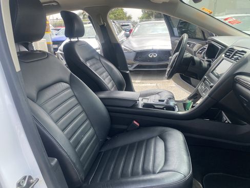 Used 2018 Ford Fusion SE w/ Equipment Group 602A FWD image 23