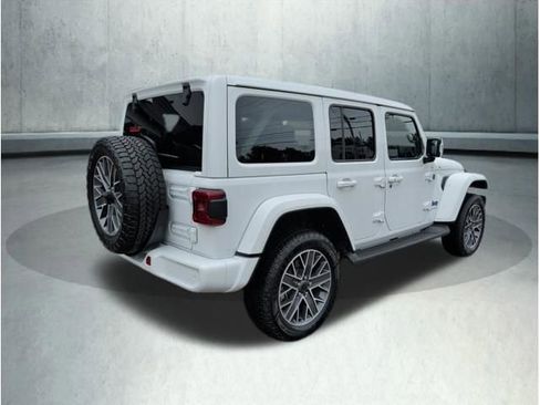 Used 2024 Jeep Wrangler High Altitude AWD/4WD image 6