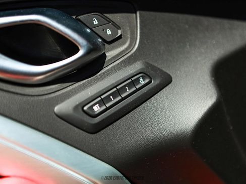 Used 2022 Chevrolet Camaro SS RWD image 33