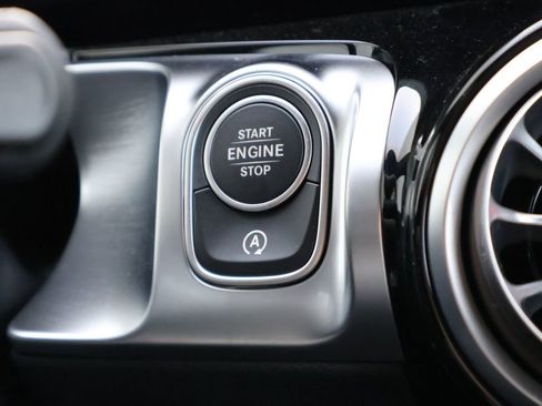 New 2026 Mercedes-Benz GLB 250 4MATIC image 29
