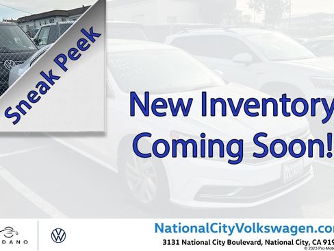 Used 2018 Volkswagen Passat 2.0T SE image 1
