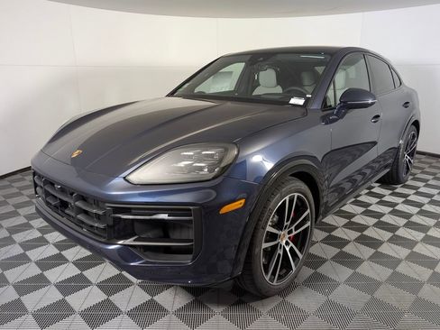 New 2026 Porsche Cayenne GTS image 1