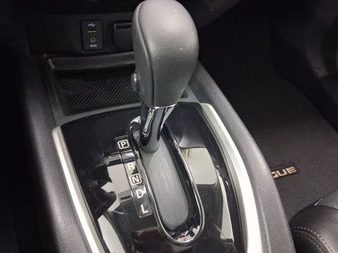 Used 2016 Nissan Rogue SL w/ SL Premium Package image 15