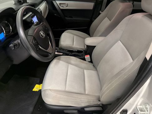 Used 2016 Toyota Corolla LE FWD image 16
