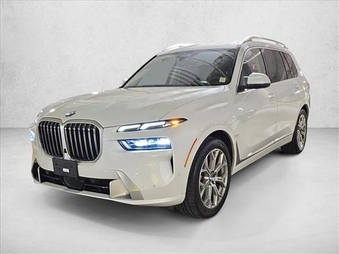 Used 2024 BMW X7 xDrive40i w/ Premium Package AWD/4WD image 1