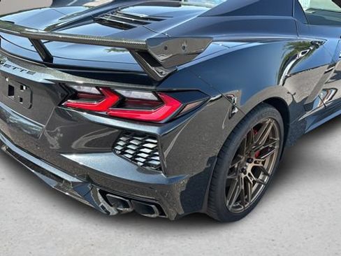 Used 2024 Chevrolet Corvette Stingray Premium Conv w/ Z51 Performance Package RWD image 33